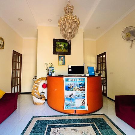 Aa Inn تريكونامالاي المظهر الخارجي الصورة